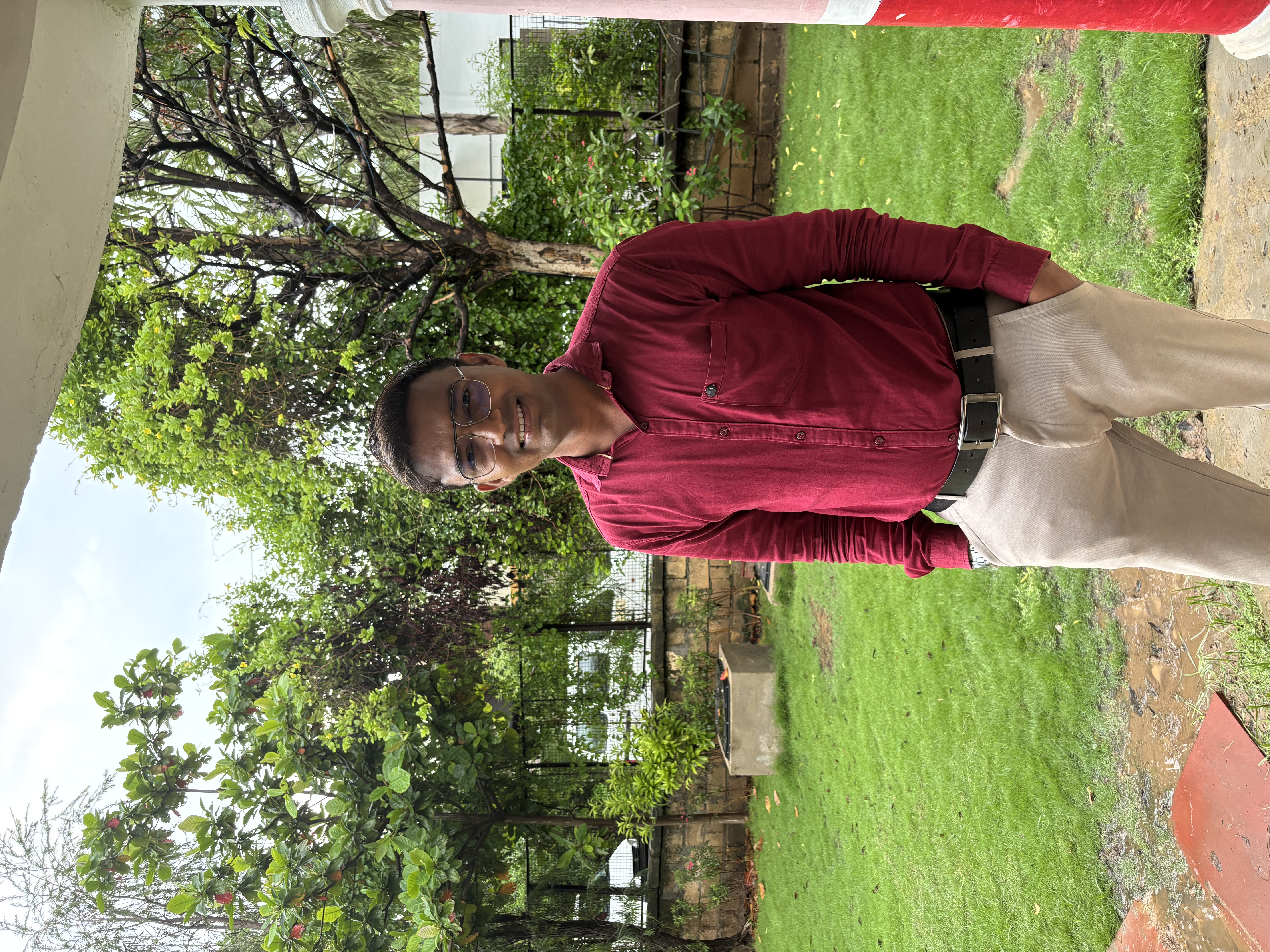 Dr. Kunjvihari Makwana